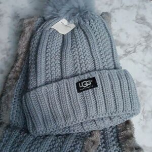 UGG gray cable-knit hat and scarf
